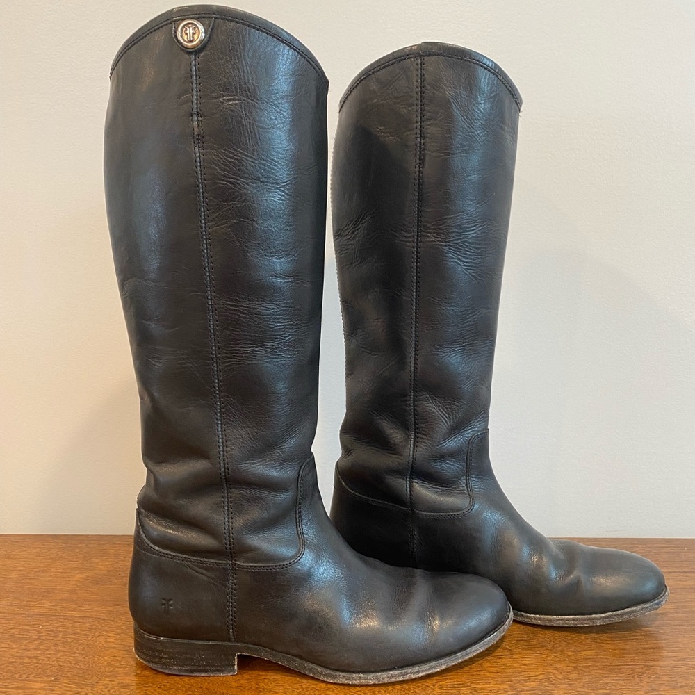 Frye Melissa Button 2 tall boots Size 8.5